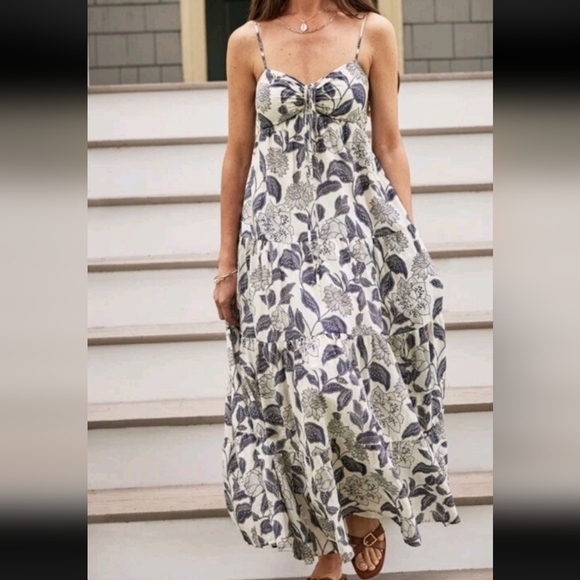 NEW Vineyard Vines Indigo Floral Ruched Tiered Maxi Dress Size Small - Picture 1 of 10